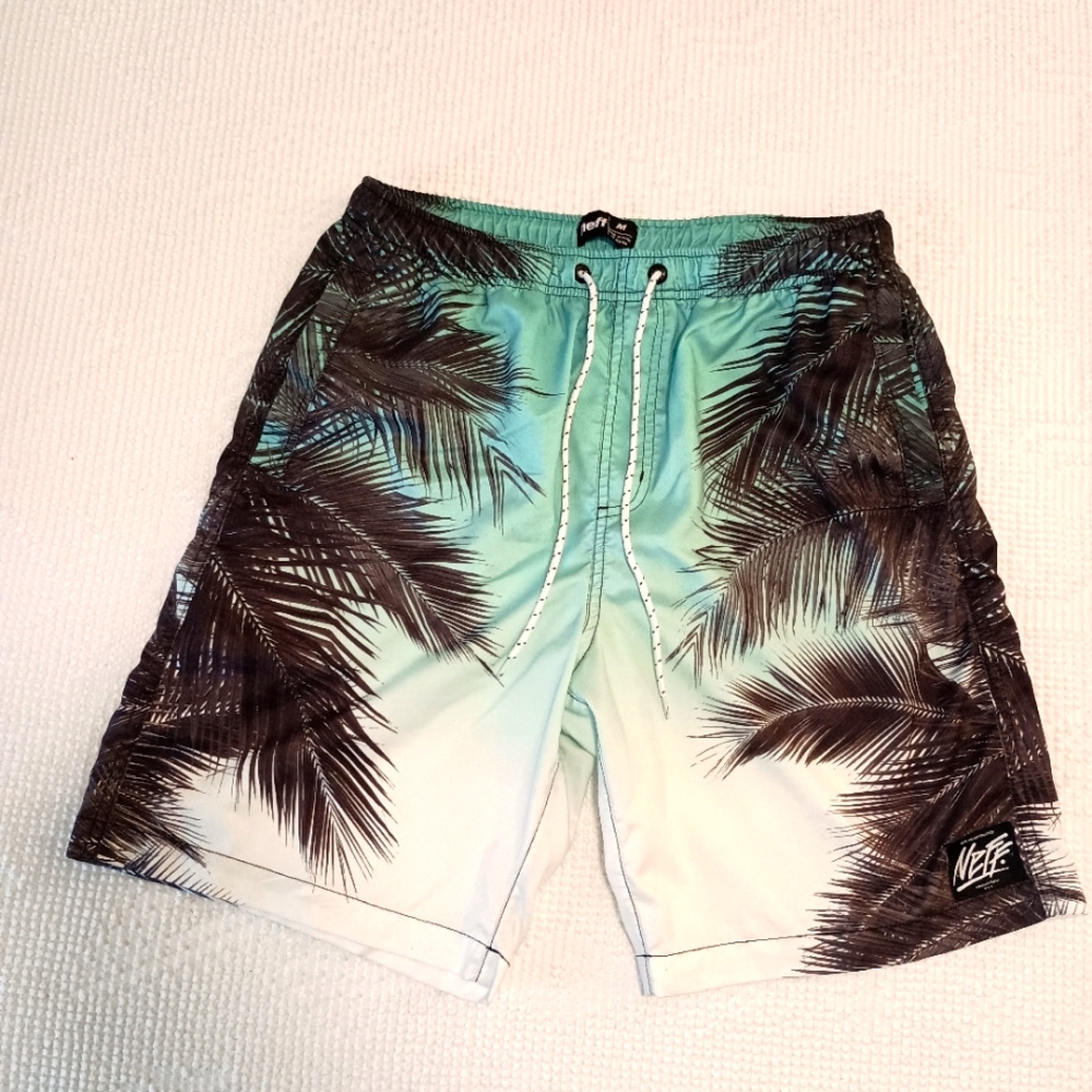 Neff Brand Sea foam Green Black Tropical Print Unlined Board Shorts Size…